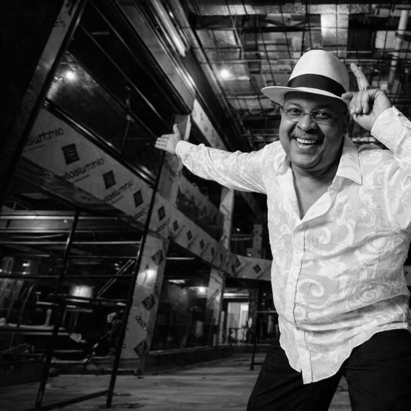 Thobias da Vai-Vai — Samba paulistano para eventos
